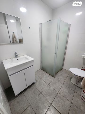 דירה, נחום דוברין 6, שער פלמר, תחנת רכבת השמונה, חיפה