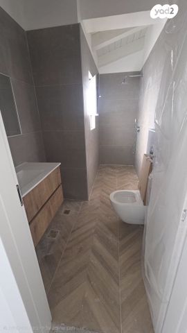 בית פרטי/ קוטג', דונה גרציה נשיא 5, גדרה מזרח, גדרה