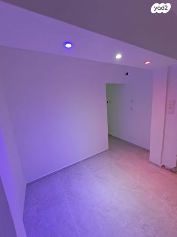 דירה, יאנוש קורצ'אק 1, קרית וולפסון, עכו