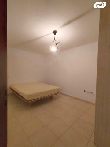 מרתף/ פרטר, ליאוניד קנטורוביץ 9, קרית חתני פרס נובל, ראשון לציון