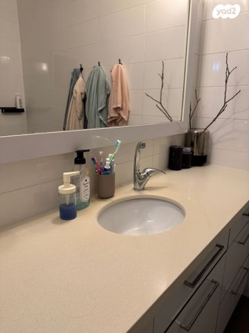 דירה, דרך משה דיין 14, קרית הסביונים, יהוד מונוסון