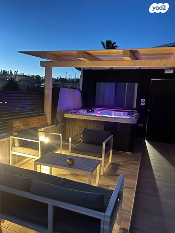 גג/ פנטהאוז, רמח"ל 1, שיכון ב, טבריה