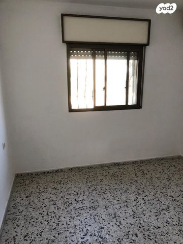 דירה, הרב עובדיה יוסף 36, מגדל אור, מגדל העמק