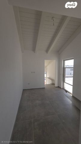 בית פרטי/ קוטג', דונה גרציה נשיא 5, גדרה מזרח, גדרה