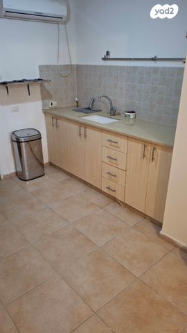 דירה, דוד המלך 1, האצטדיון, טבריה