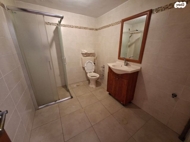 ד"ר אברהם טיכו 3