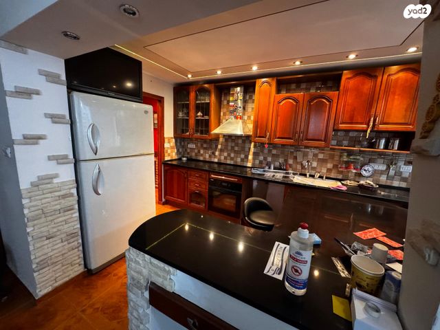 דירה, עובדיה הנביא 12, רובע י', אשדוד