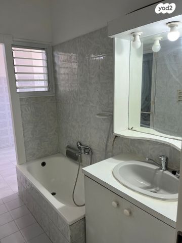 דירה, יהודה לייב פינסקר 20, רמב"ם, ראשון לציון