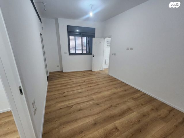 דירת גן, מצפה 7, שכונת הראשונים, רמת גן