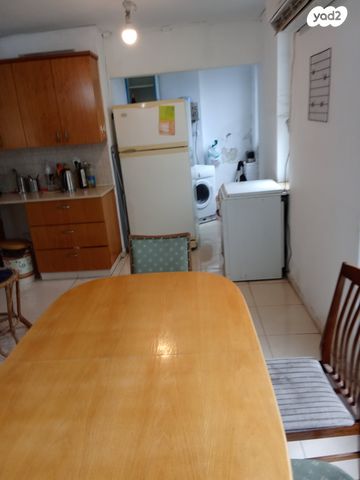 יוסי בן יועזר 42