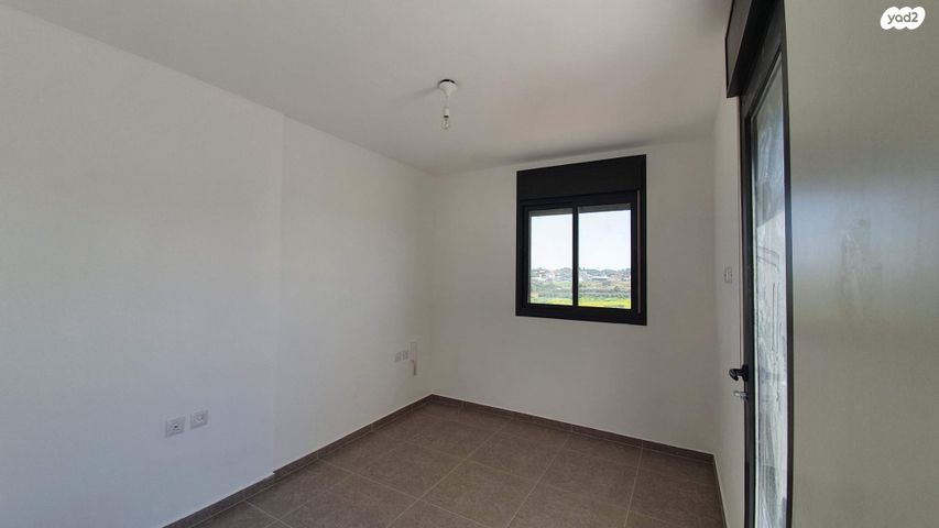 דירה, נעמי שמר 20, נאות שמיר, יבנה