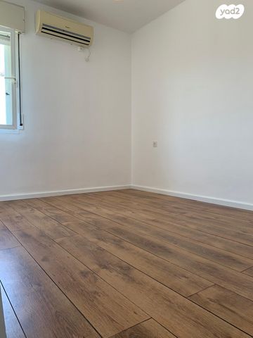 גיורא יוספטל 40