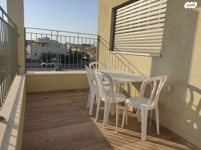 יחידת דיור, מבוא חמה 49, רובע 11, קצרין