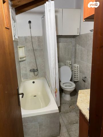 דירה, עזרא 11, שיכוני המזרח, ראשון לציון