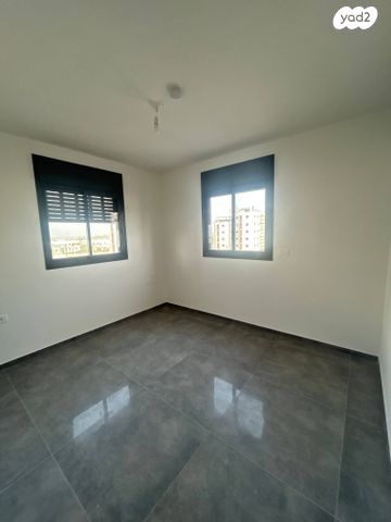 גג/ פנטהאוז, מאיר הר ציון 15, הרובע המערבי, לוד