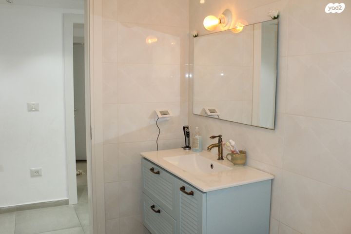 דירה, שדרות ההגשמה 11, בצוותא, חריש