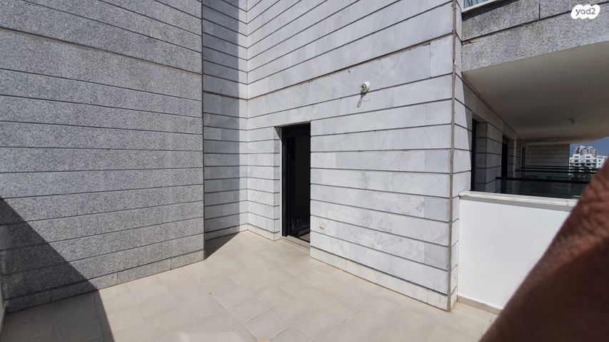 דירה, נעמי שמר 20, נאות שמיר, יבנה