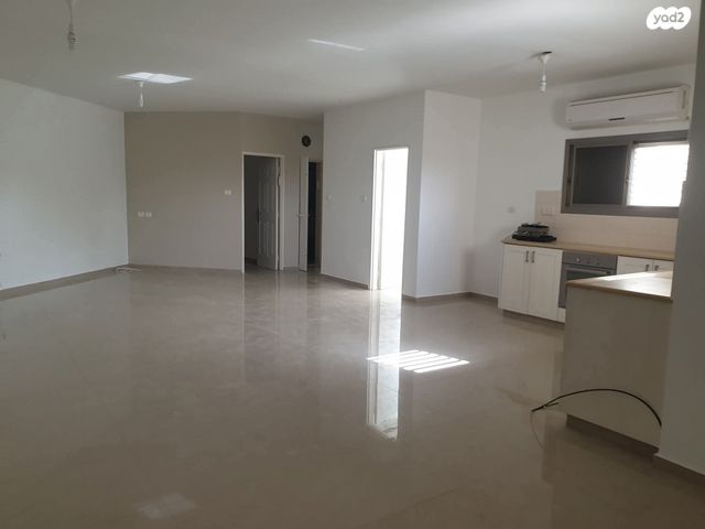 דירה, סמטת הנביאים 36, שיכון ג, טבריה