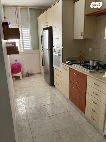 שדרות ירושלים 98