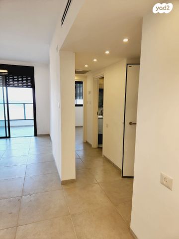 דירה, הרב אבא אבוחצירה 9, שדרות בפארק, שדרות