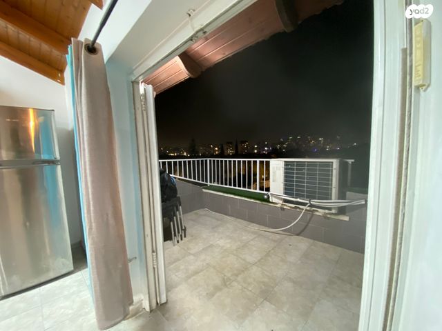 דירה, עזרא 11, שיכוני המזרח, ראשון לציון