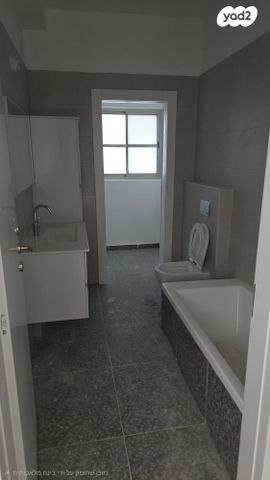 בית פרטי/ קוטג', דונה גרציה נשיא 5, גדרה מזרח, גדרה