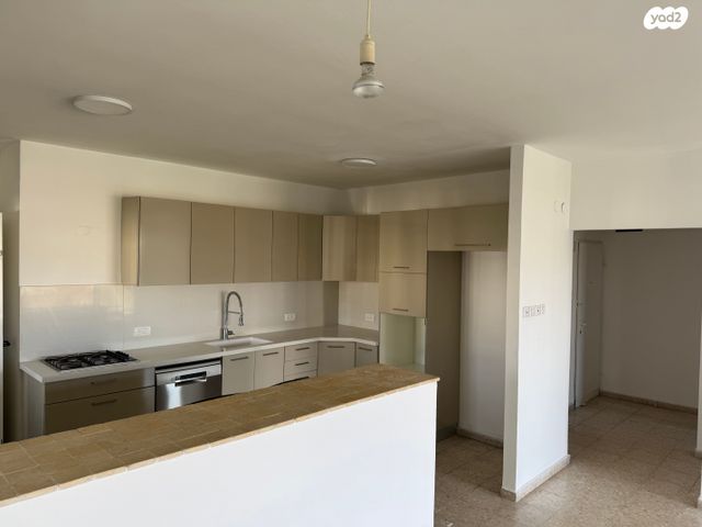 דירה, הרמה 28, גבעת סביון, גני תקווה