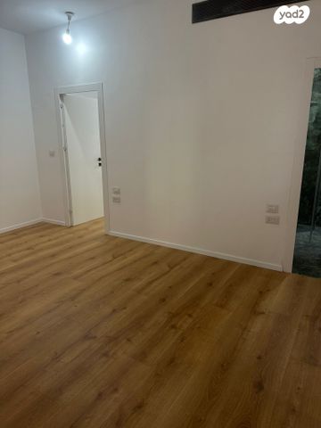 דירת גן, מצפה 7, שכונת הראשונים, רמת גן