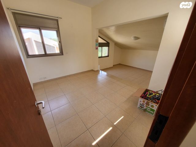 גג/ פנטהאוז, הנרי מור 14, גבעת טל, קרית אתא