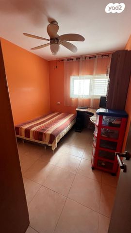 דירה, אלופי צה"ל 11, קרית שרת מזרח, חולון