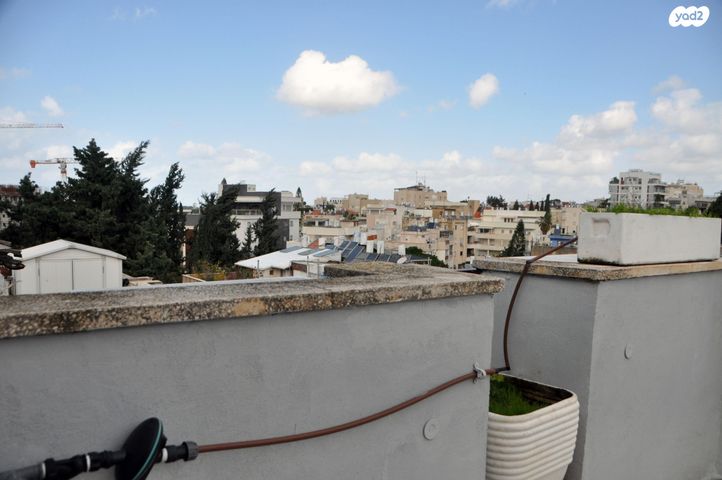 אבן גבירול 14