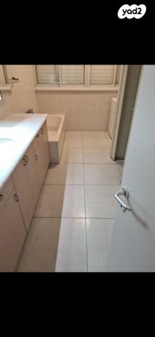 דירה, י.ח. ברנר 18, צפון מערב מרכז העיר, נתניה