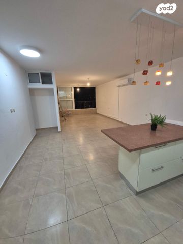 דירה, האיריסים 4, לב המושבה / מרכז העיר, פתח תקווה