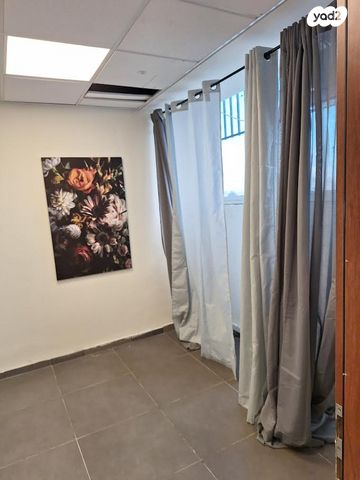 דרך זאב ז'בוטינסקי 100