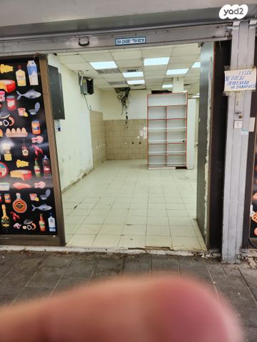 חנויות/ שטח מסחרי, בלפור 37, הגבול רוטשילד, בת ים