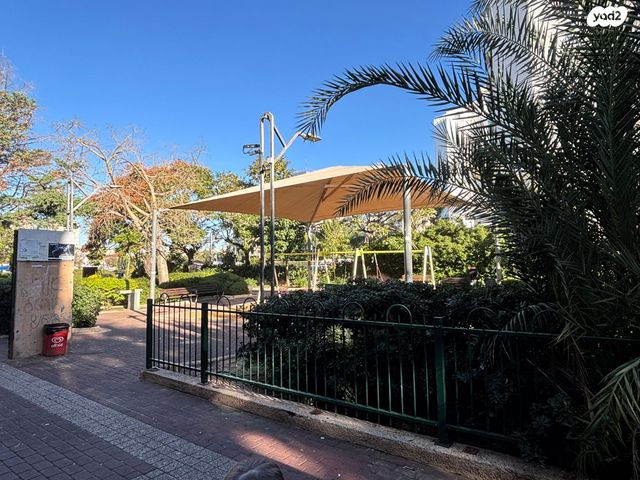 חנויות/ שטח מסחרי, התזמורת 60, נאות אשלים, ראשון לציון