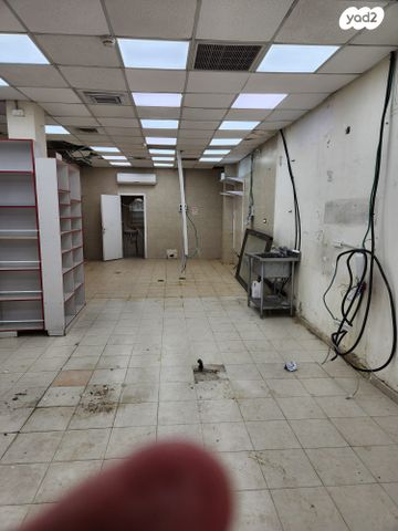 חנויות/ שטח מסחרי, בלפור 37, הגבול רוטשילד, בת ים