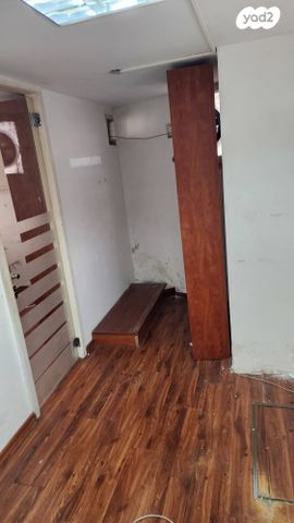 חנויות/ שטח מסחרי, כצנלסון 39, קרית יוסף, גבעתיים