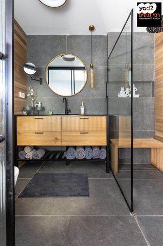 גג/ פנטהאוז, בורוכוב, גבעתיים