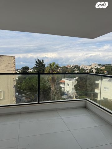 דירה, שושנת הכרמל, כרמל מערבי, חיפה