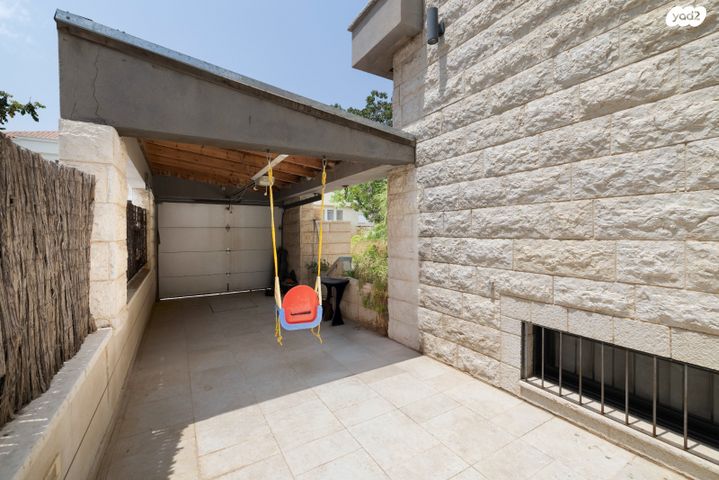 דו משפחתי, שאול זילברמן, מקוב, רחובות