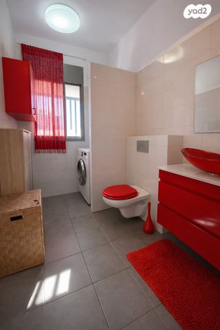 גג/ פנטהאוז, שבטי ישראל 49, קרית חיים מזרחית, חיפה