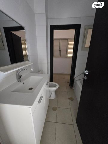 דירה, גדעון האוזנר 33, רמות הרכס, באר שבע