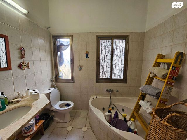 דירת גן, בר גיורא, הדר עליון, חיפה