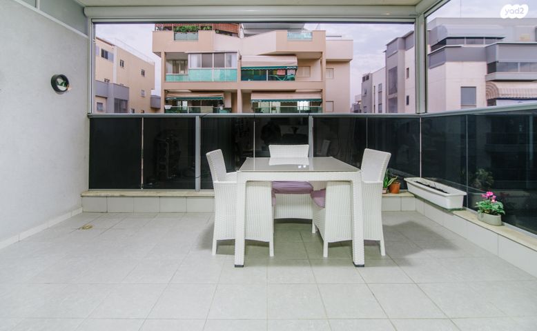 דירה, בעל שם טוב, פתח תקווה