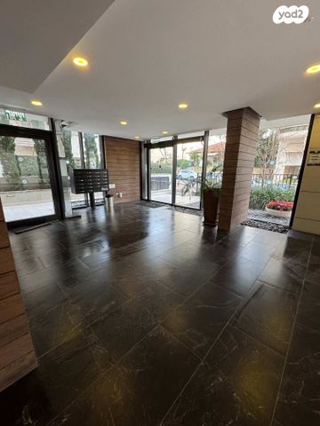 דירה, המעלות, פועלי הרכבת, גבעתיים