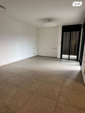 דירה, המעלות, פועלי הרכבת, גבעתיים