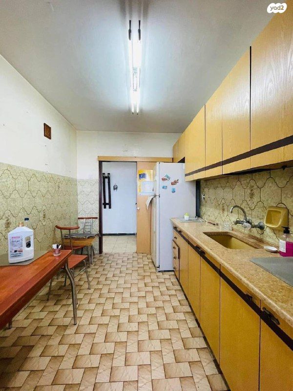 דירה, הנשיאים, מרכז, קרית עבודה, חולון