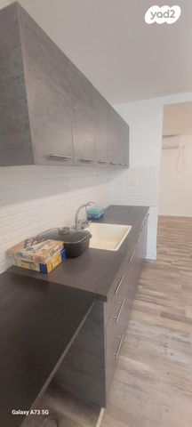 דירה, שבטי ישראל, גבעת אולגה, חדרה