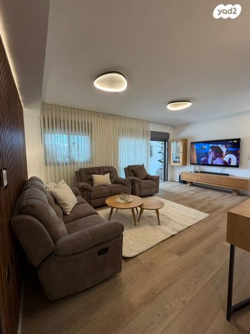 גג/ פנטהאוז, יער יתיר, נופים, מודיעין מכבים רעות